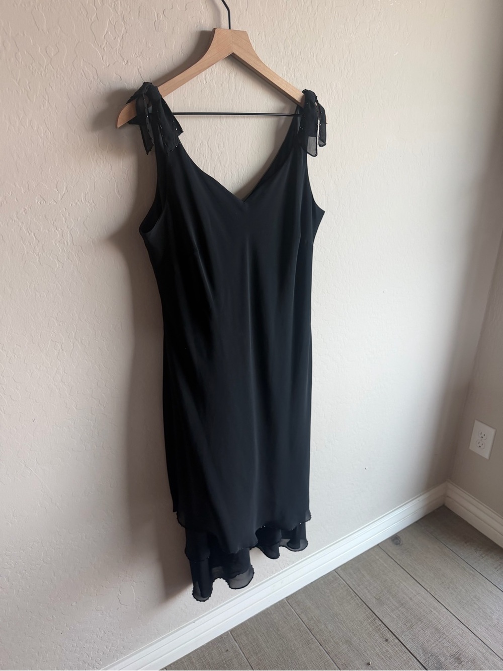 VTG Evan Picone Black Tie Shoulder Slip Dress 16 Chiffon Beaded Glam Flowy - Picture 5 of 8